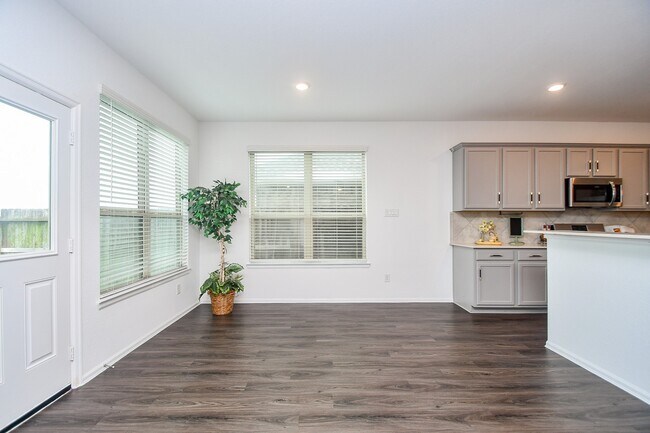 Building Photo - 7806 Muhly Brook Trl