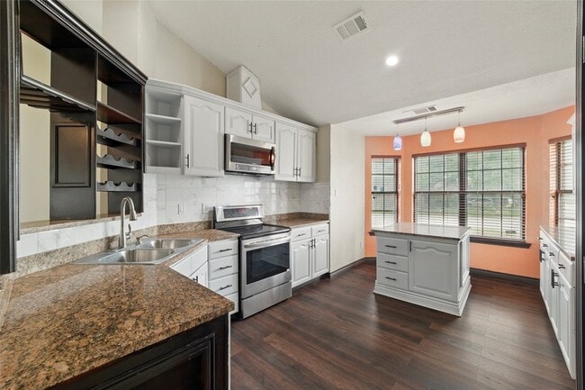 Building Photo - 3253 Beavers Bend Trail
