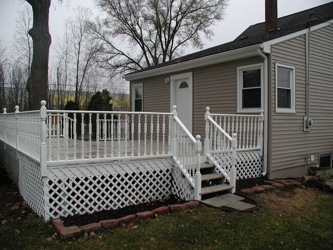 Building Photo - 44179 Grand River Ave