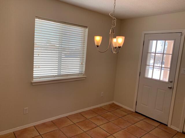 Building Photo - 4 Rainbow Rd