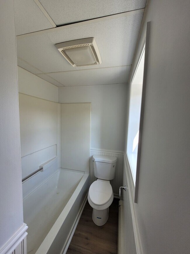 Building Photo - Your Next Chapter: Cozy Walnutport Home with Full Basement