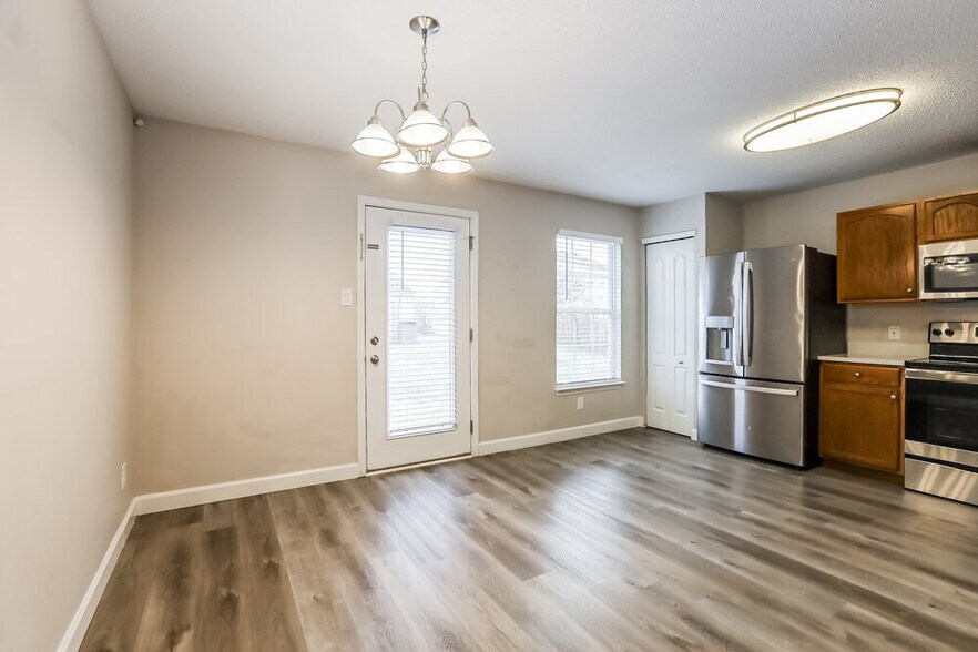 Building Photo - 6305 E Mariah Hill Ln