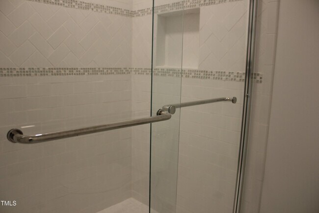 Building Photo - 6321 Gainsborough Dr