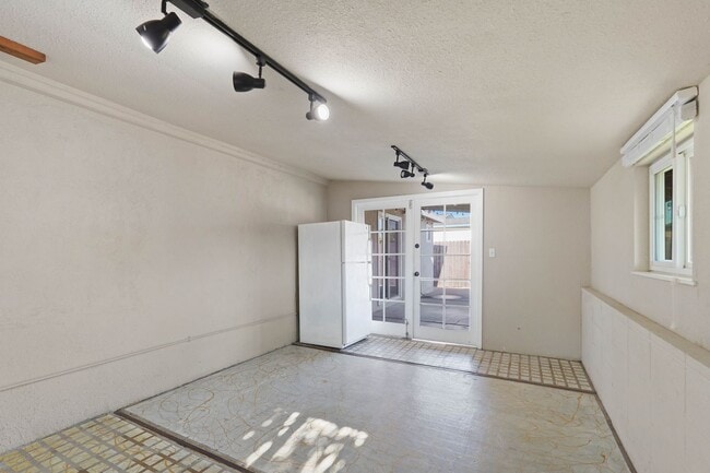 Building Photo - Beautiful Vacaville Home Near Parks, Schools & Shopping