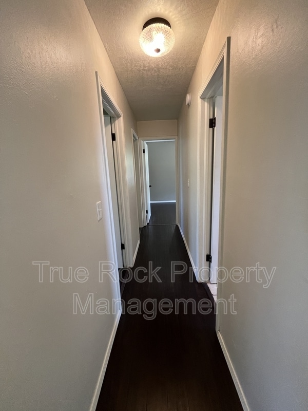 Building Photo - 808 N Wolfe Ln