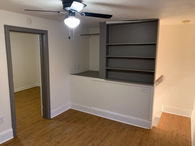 Building Photo - 179 N Water St