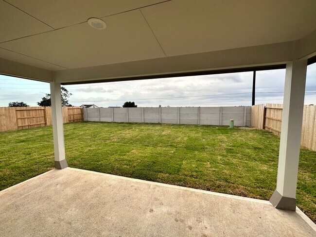 Building Photo - 5804 Knox Lndg Dr