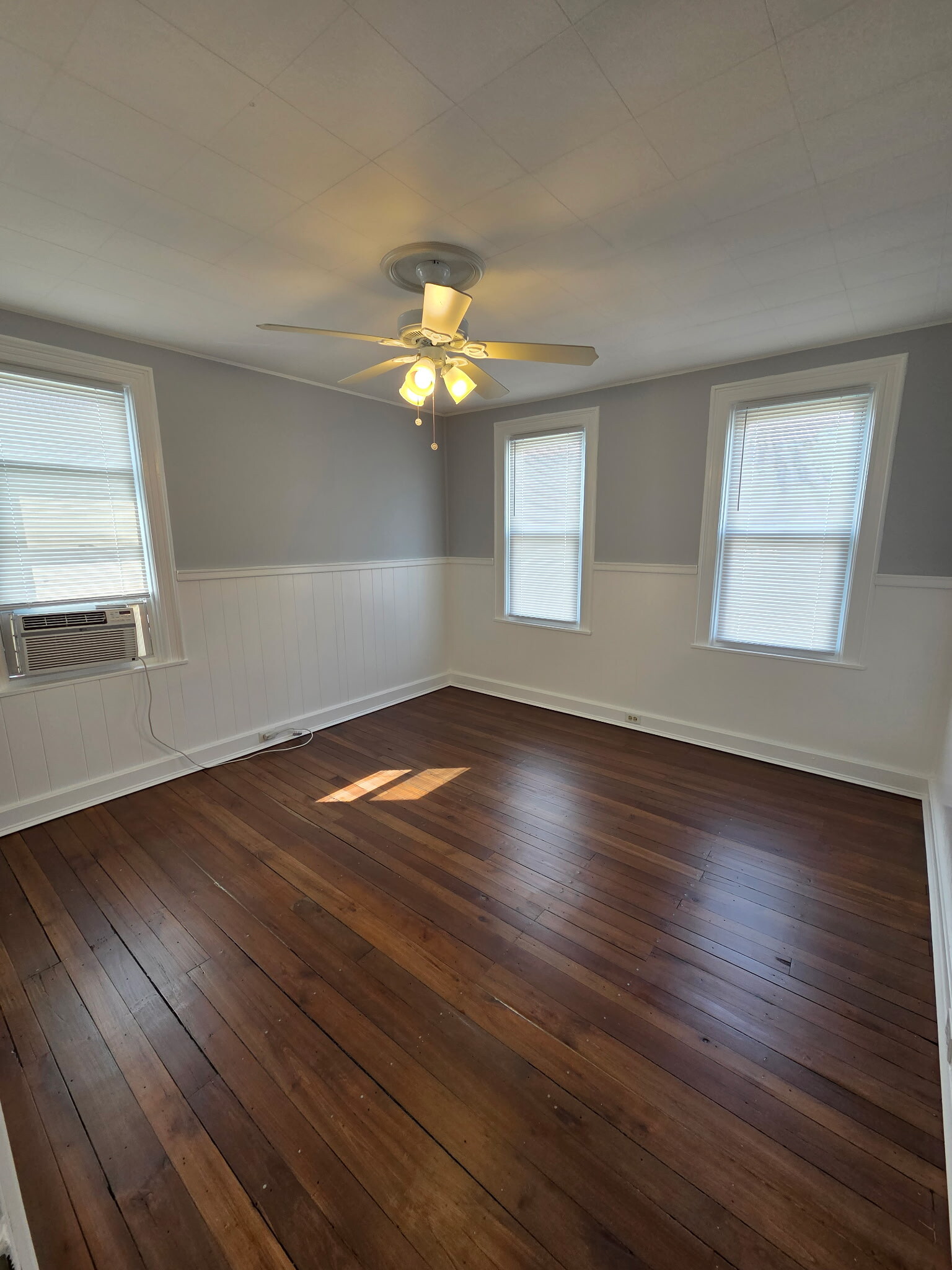 Bedroom 1 - 146 E 2nd St