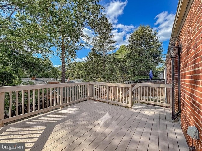 Building Photo - 304 Moncure Dr