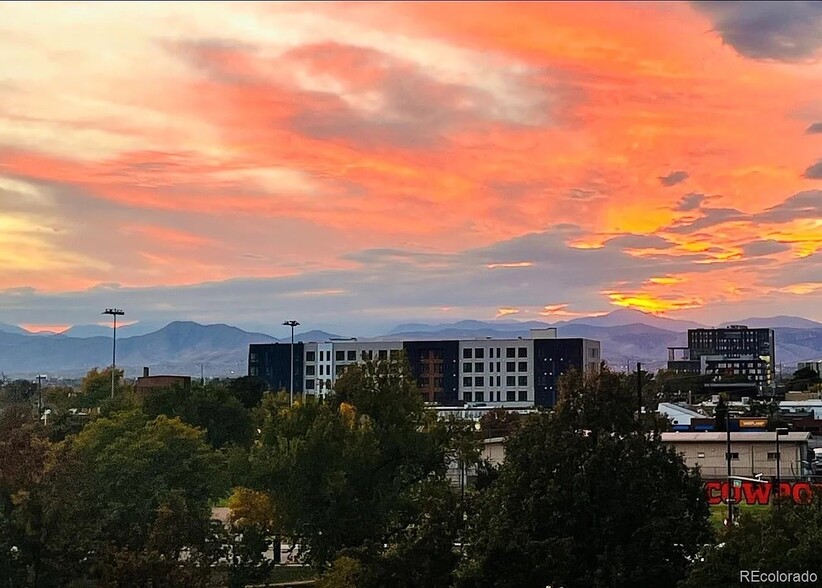 sunset views - 300 W 11th Ave
