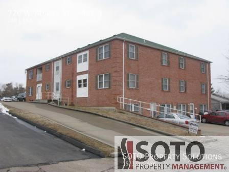 Primary Photo - 720 W Adams St
