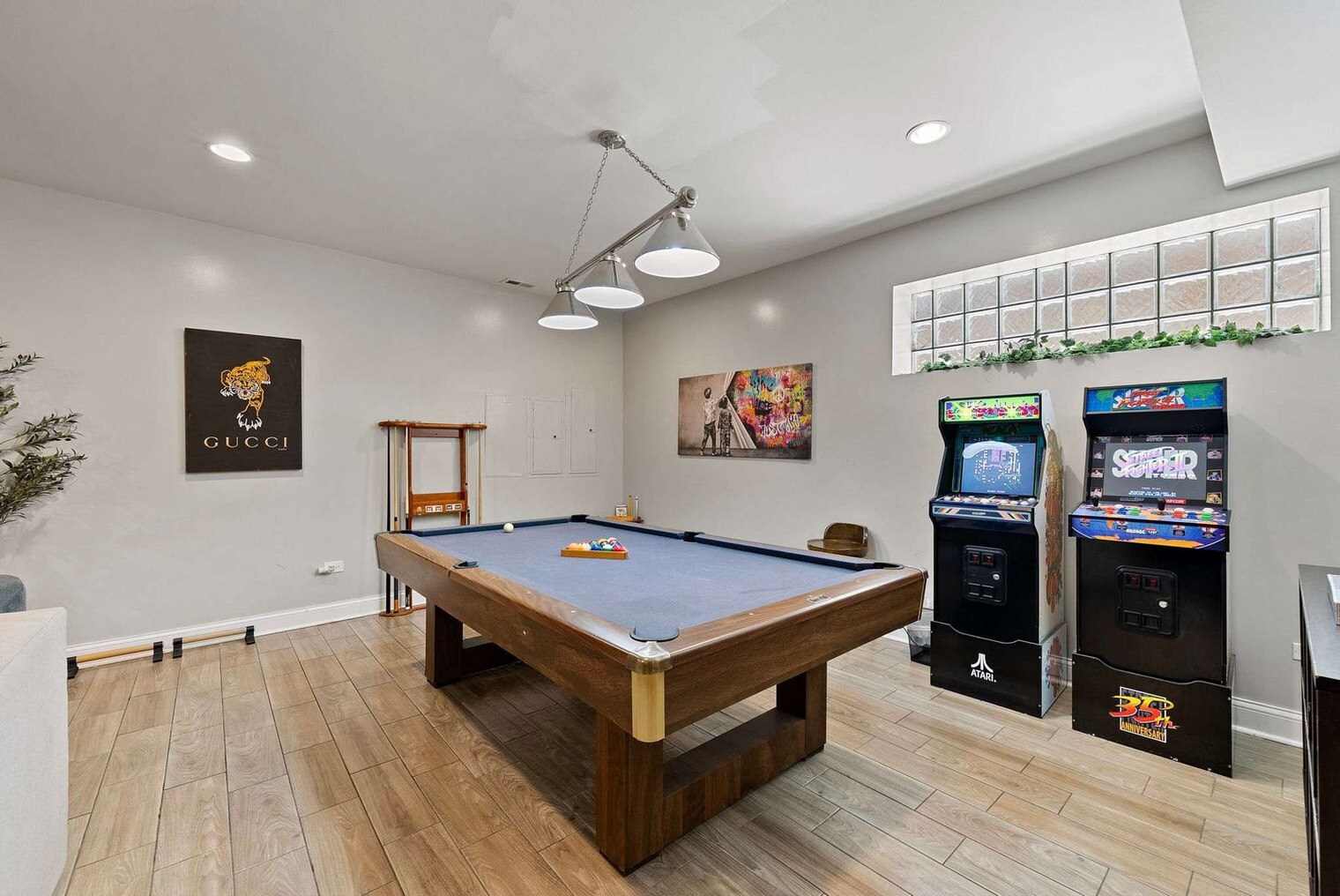 Building Photo - 2630 S Throop St