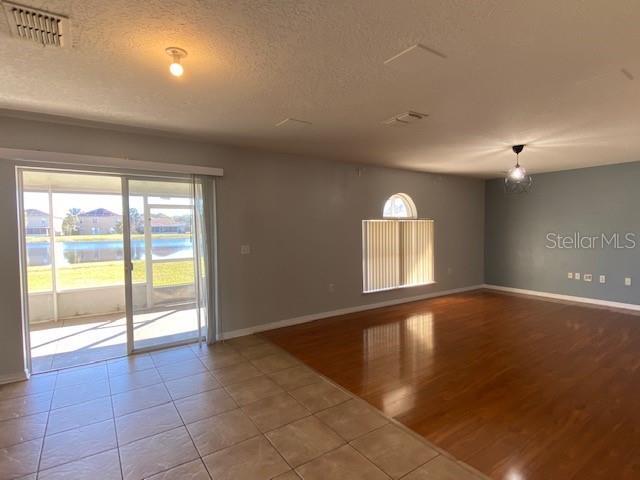 Building Photo - 10524 Laxton St