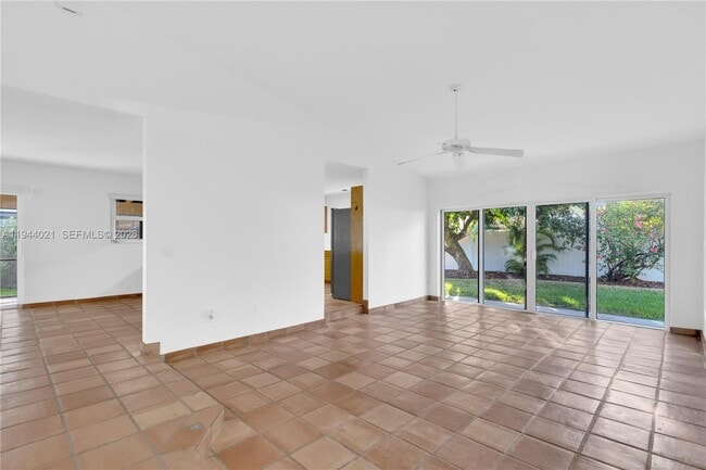 Building Photo - 10514 SW 127th Ct