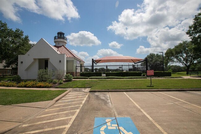 Building Photo - 4603 Chaperel Dr