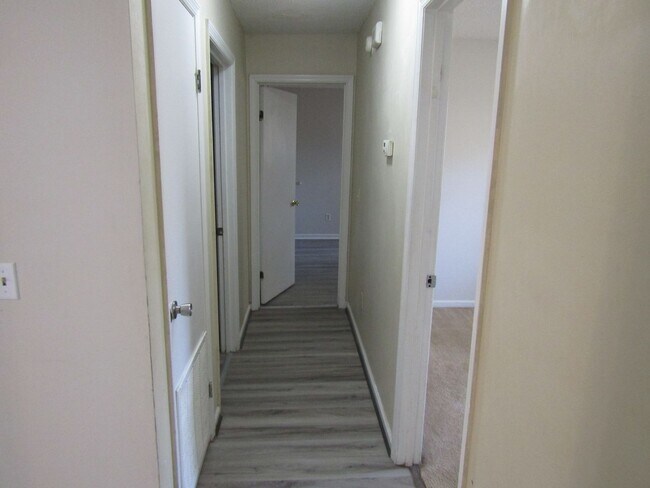 Building Photo - Beautiful 3bd/2ba