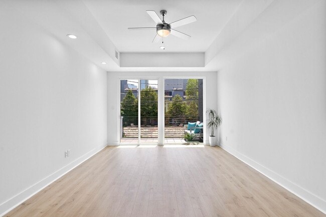 Building Photo - 1406 Valentine St