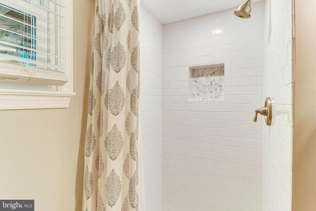Building Photo - 6519 Engel Dr