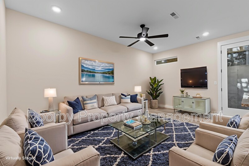 Building Photo - 432 Wayne Ave