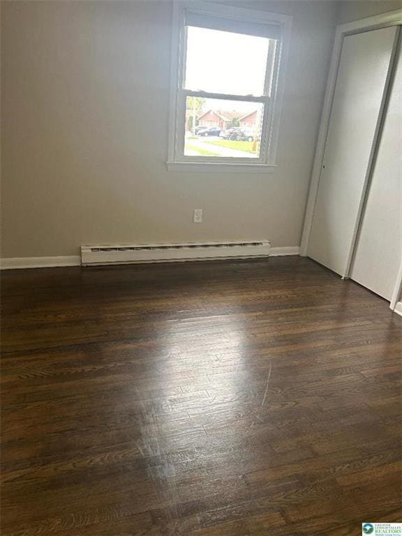 Building Photo - 858 N Van Buren St