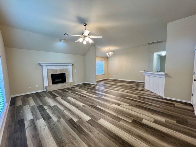 Building Photo - 2205 SW 93rd St