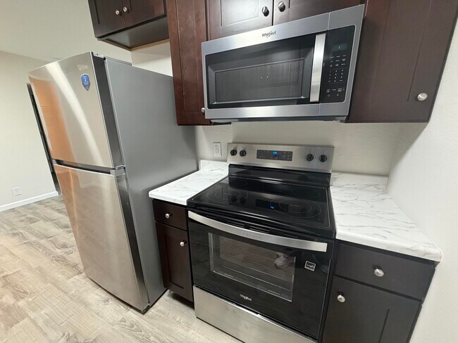 Building Photo - 3408 Balboa Ln