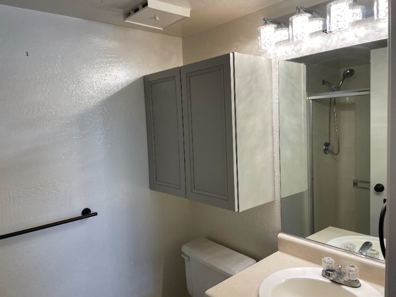 Building Photo - 12123 W Bell Rd