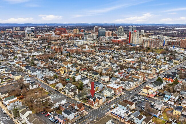 Building Photo - 115 Remsen Ave