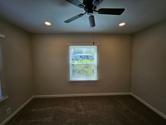 Building Photo - COMING SOON- Charming Single Family Home with Pool in Burbank