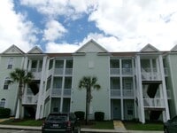 Building Photo - 3 bedroom, 2 bath condo located in Fountain Pointe