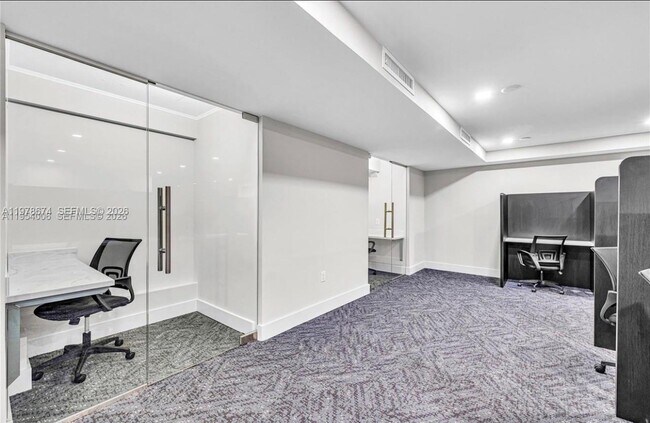 Building Photo - 11 Island Ave