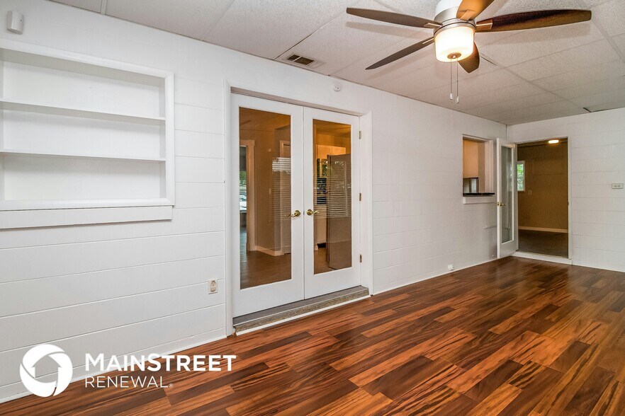 Building Photo - 503 Roy Blvd