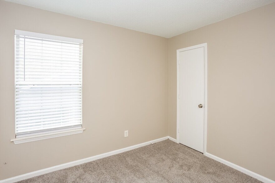 Building Photo - 9105 Eaker Ct