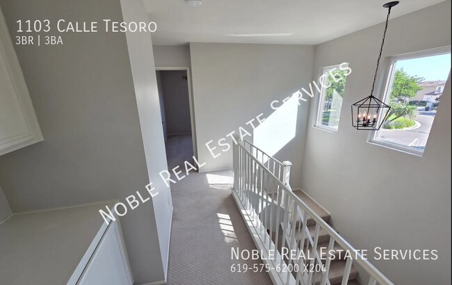 Building Photo - 1103 Calle Tesoro