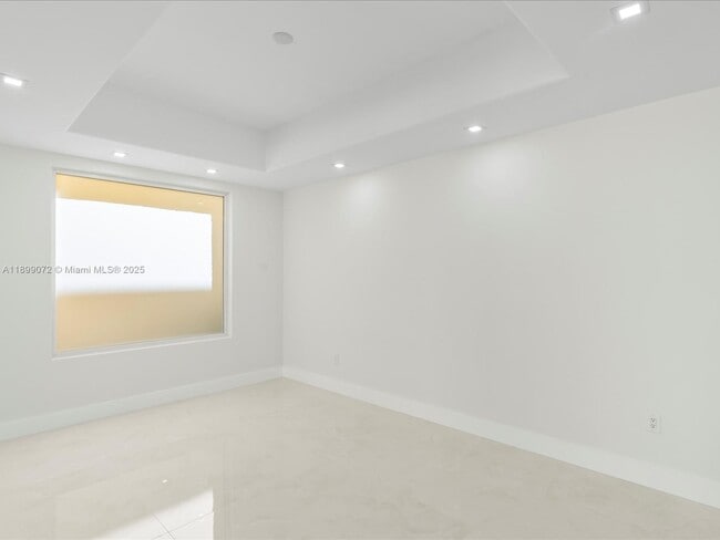 Building Photo - 21227 NE 31st Pl
