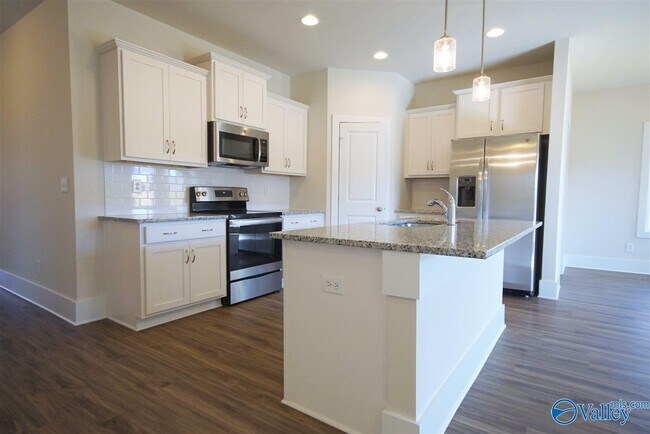 Building Photo - 104 Williams Pointe Boulevard SW