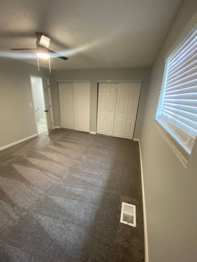 Building Photo - 3243 Summerhill Ln