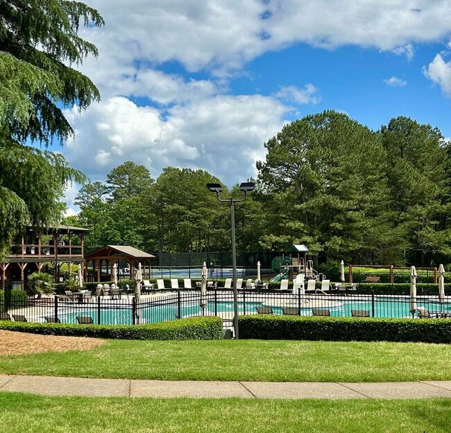 Building Photo - 508 Old Field Cove