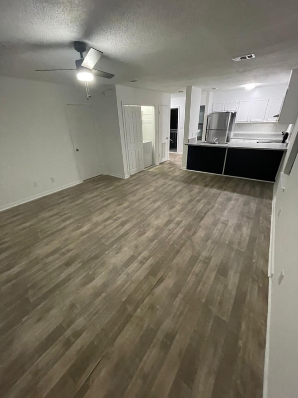 Building Photo - 10163 Guidy Ln