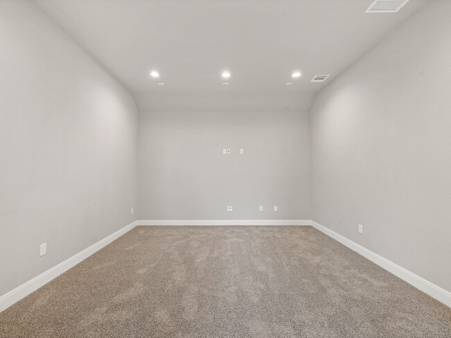 Building Photo - 11323 Cottage Grove