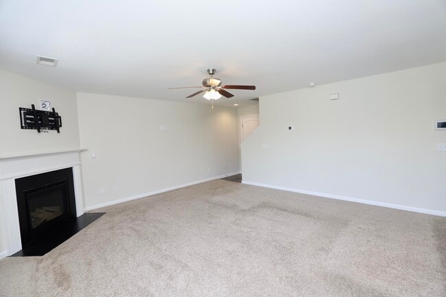 Building Photo - 17 Carriagebrook Cir