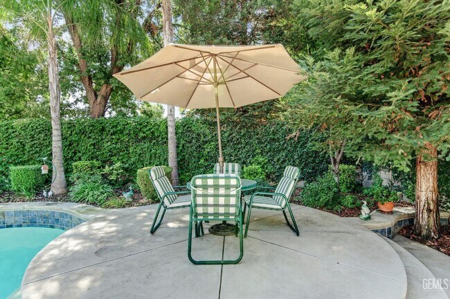 Building Photo - Brighton Estates Luxury 4-Bedroom Home with Pool, Office, Outdoor Kitchen & Paid Solar – Saves Ov...