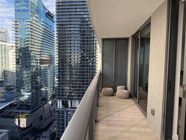 Building Photo - 55 SW 9th St