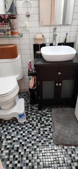 Building Photo - 1345 Crystal Way