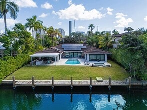 Building Photo - 524 Oleander Dr