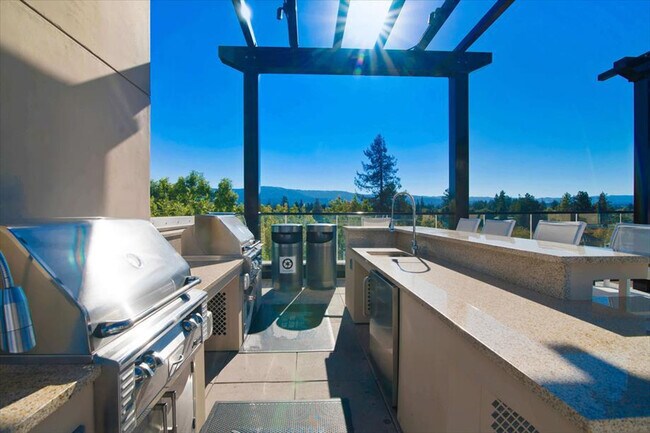 Building Photo - 1734 W El Camino Real