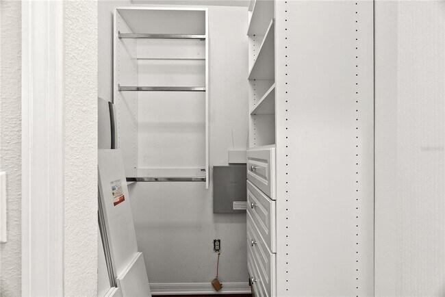 Building Photo - 4830 Sky Blue Dr