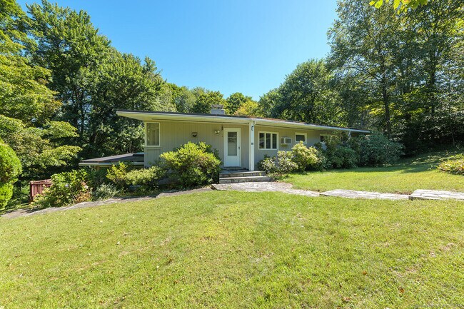 Building Photo - 26 Wilridge Rd