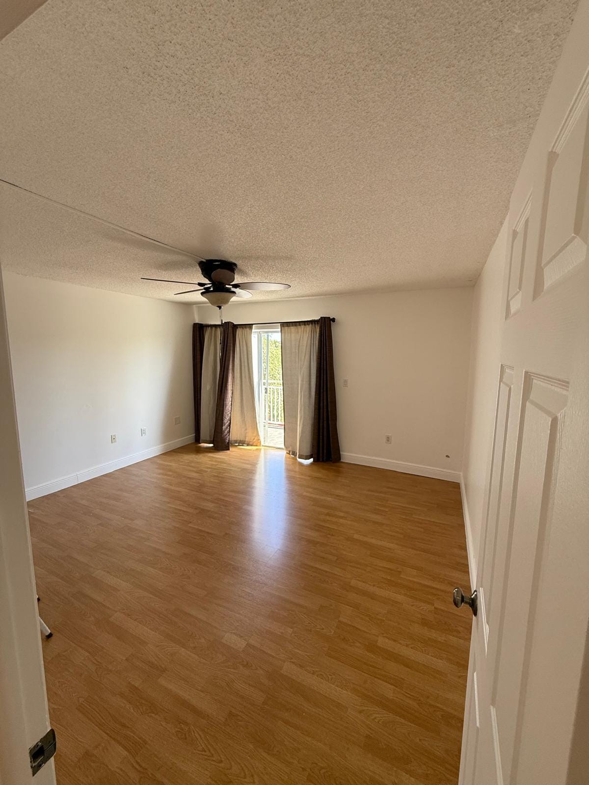 Master bedroom - 9365 Fontainebleau Blvd