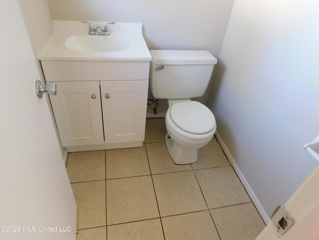 Building Photo - 1926 Dorchester Dr